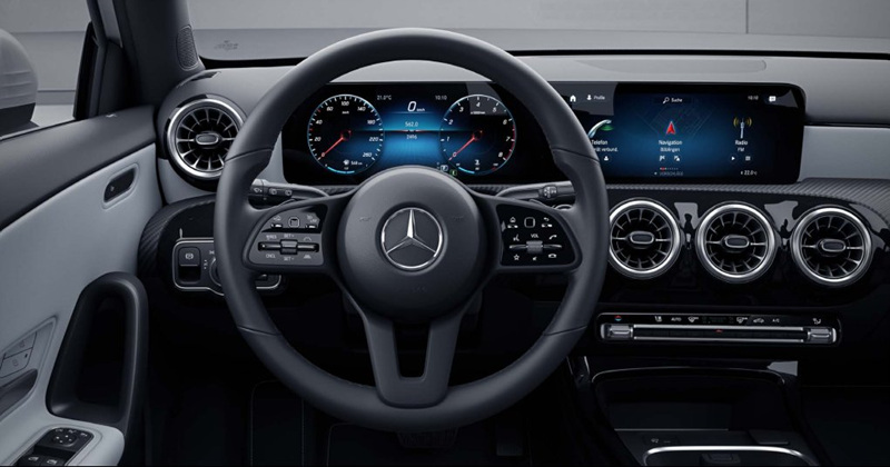 벤츠 A클래스 세단 프로스레시브 패키지 운전석 이미지